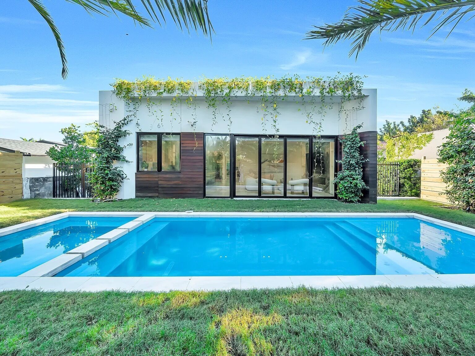 Luxury House | Exterior