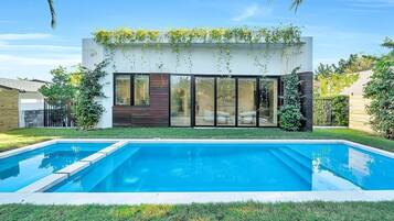 Luxury House | Exterior