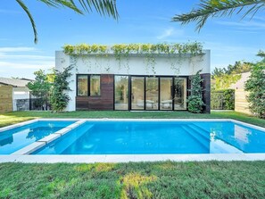 Luxury House | Exterior - Luxury Pool Home - Downtown Brickell (Miami)