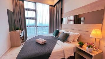 Iron/ironing board, free WiFi