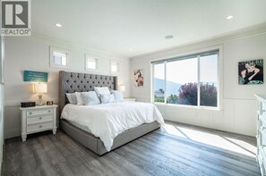 3 chambres, fer et planche à repasser, accès Internet, draps fournis