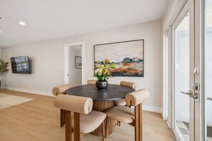 Dining - Tampa Waterfront 6BR w/Heated Pool + Dock (Tampa)