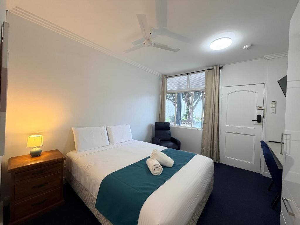Deluxe Double Room | Desk, laptop workspace, free WiFi