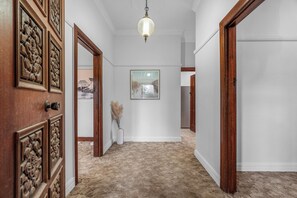 Interior - Convenient & Cosy Home in Camberwell (Camberwell)