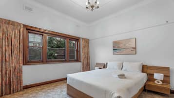 3 dormitorios, tabla de planchar con plancha, wifi y ropa de cama