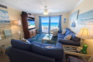 TV - Gulf Front 2BR Condo Sleeps 8 with FREE BEACH SERVICE (Panama City Beach)