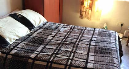 Cosy accommodation within walking distance to Blantyre City Centre.