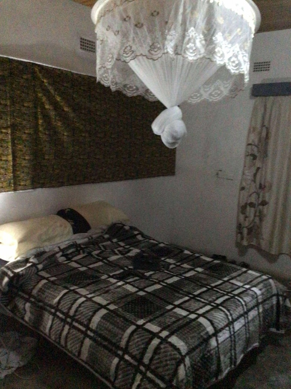Nankhonde Lodge - Cosy Accommodation Near To Blantyre City Centre - Blantyre
