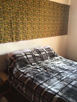 3 bedrooms, iron/ironing board, WiFi, bed sheets - Nankhonde Lodge - Cosy accommodation   near to Blantyre City Centre (Blantyre)