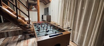 Cabin immersed in nature - Private Hiking Trail - 3 BR - Fireplace - Peaceful