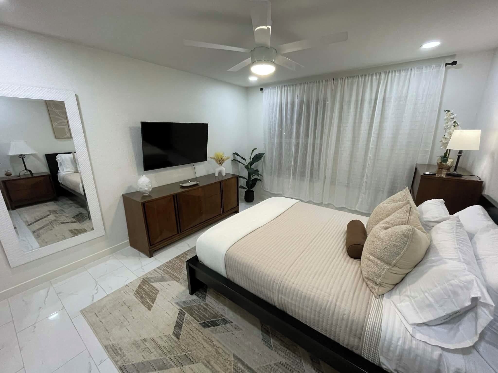 3 chambres, fer et planche à repasser, Wi-Fi gratuit