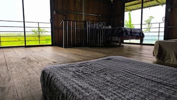 1 habitación, escritorio, wifi gratis y ropa de cama