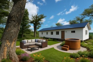 Unclassified image, 2 of 41, button - Windy River Ecolodge  (Magallanes y la Antártica Chilena)