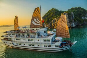 Classic Room - Bhaya Cruises (Ha Long)