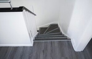 Interior - Abe’s Home (London)