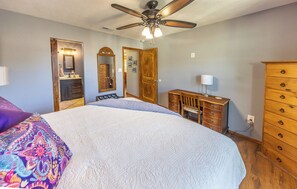 3 habitaciones, tabla de planchar con plancha, wifi y ropa de cama 