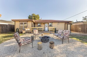 Terrace/patio - Welcome to La Casita Bella! , Convenient to TTU and Medical District. (Lubbock)