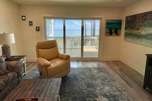 TV - Tranquil Oasis: 2 kayaks, Gorgeous Views & More! (Pensacola)