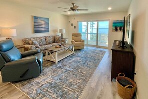 TV - Tranquil Oasis: 2 kayaks, Gorgeous Views & More! (Pensacola)