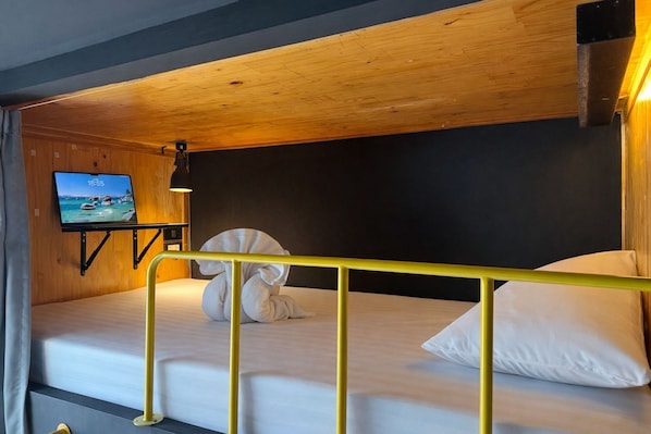 Comfort-yhteismajoitus, kaupunkinäköala | Silitysrauta/-lauta, ilmainen Wi-Fi