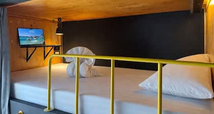 Free Way Kata Beach Hostel