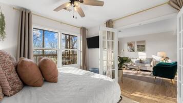 2 bedrooms, iron/ironing board, travel cot, WiFi