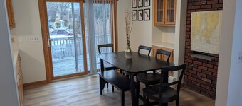 Narragansett Retreat – Full House Near Beach + A/C