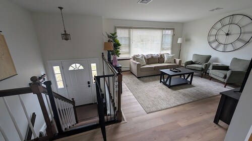 Narragansett Retreat – Full House Near Beach + A/C