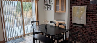 Narragansett Retreat – Full House Near Beach + A/C
