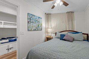 Fer et planche à repasser, Wi-Fi, draps fournis