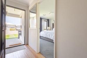 Room - Spacious 4BR Home with Garage (Success)