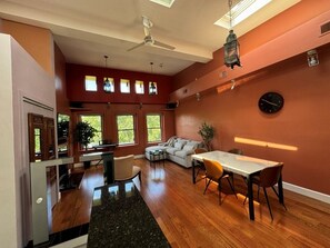 Interior - Two-Level DC Urban Sanctuary — Roomy, Bright, and Modern (Washington)