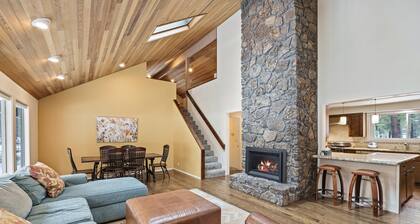 9 Salishan - Gorgeous, Hot Tub, Sharc Location!