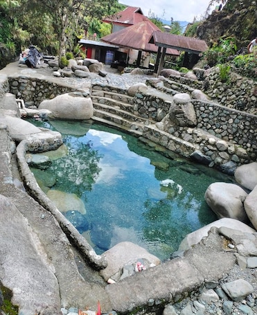 Piscina. Australian Hotel Hungduan
