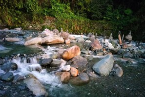 Unclassified image, 5 of 10, button - Australian Hotel Hungduan (Hungduan)