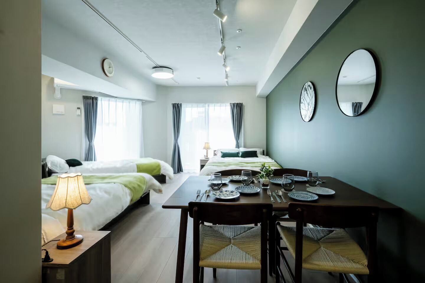 書桌、手提電腦工作空間、免費 Wi-Fi