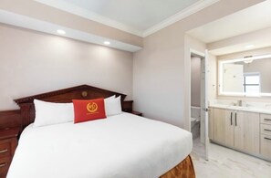 Unclassified image, 2 of 4, button - 2BR/2BA ALL ACCESS RESORT! A beautiful 2BR 2BA resort next to Universal Studios (Orlando)