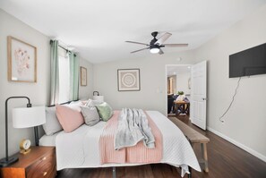 3 quartos, escrivaninha, Wi-Fi de cortesia, roupa de cama