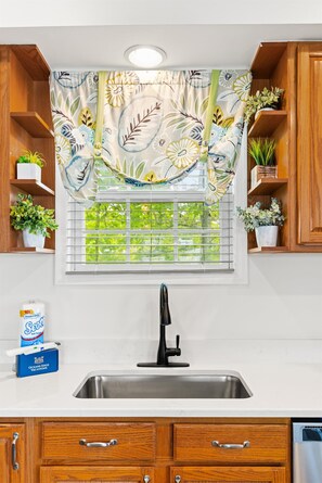 Interior - Downtown OC Dual Townhomes |  Large Groups + Steps to the Beach (Ocean City)