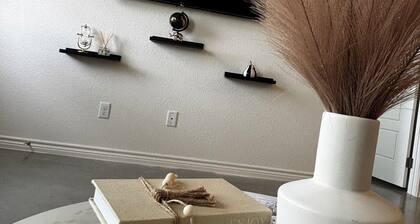 14+ day Stay in Killeen- Fully furnished, all utilities, WiFi, security camera