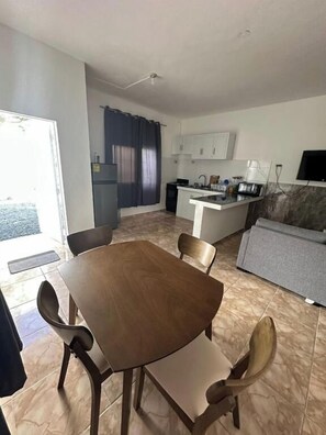 Dining - Mins to Bávaro Beach • Beach Access • 2BR/Sleeps 4 (Punta Cana)