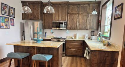 Songbirds Spot Cottage in a peaceful, upscale area in Layton, UT.