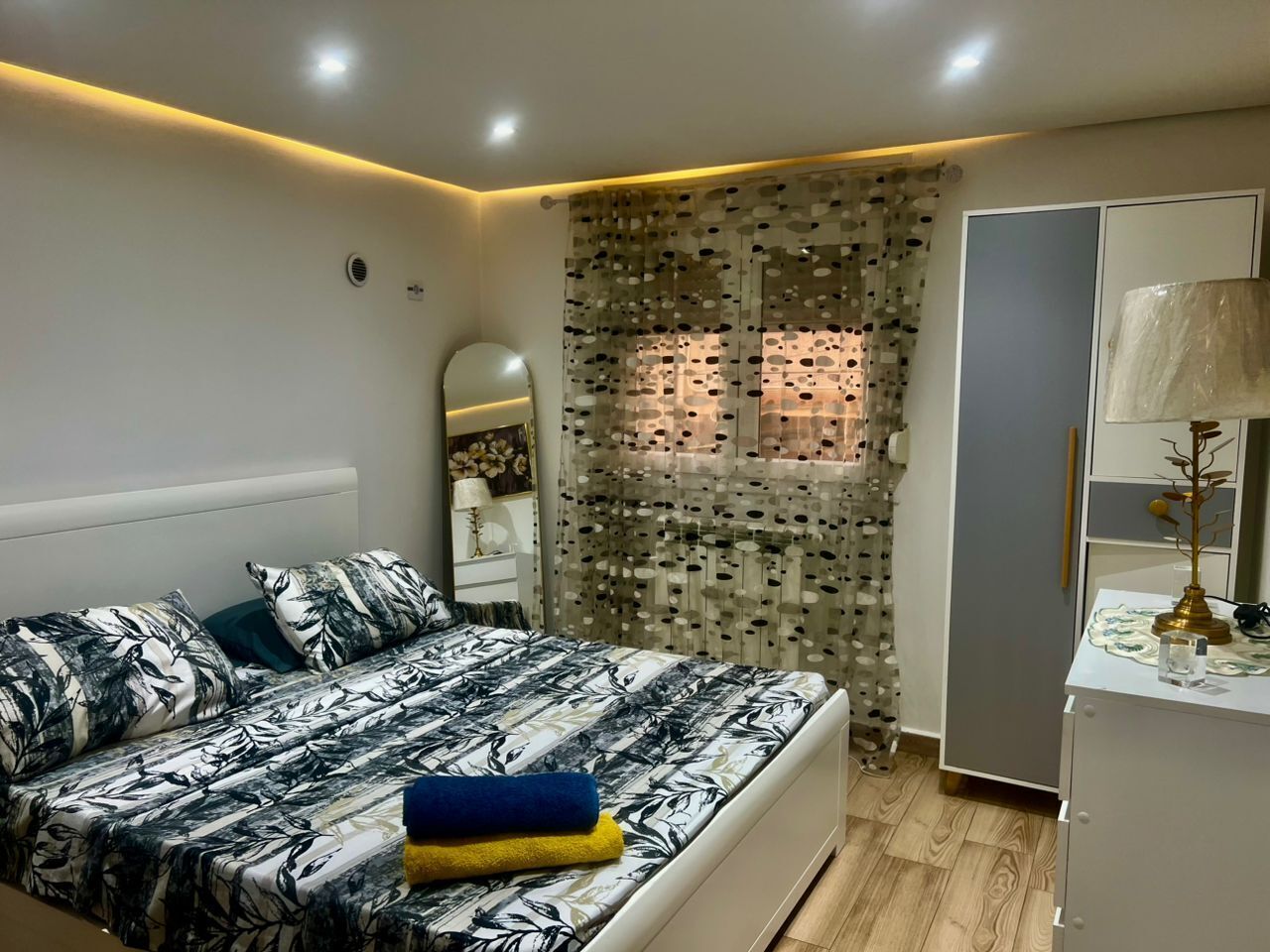 Soundproofing, iron/ironing board, free WiFi