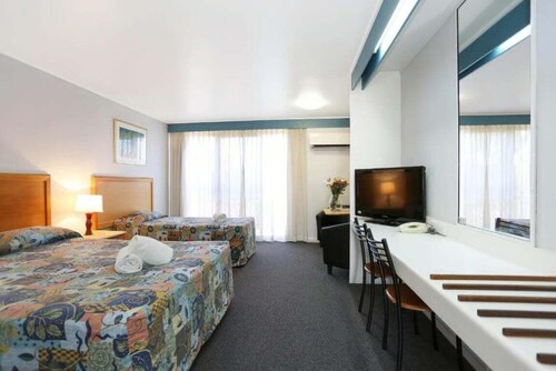 Reef Resort Motel - Twin Room