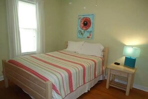 1 bedroom, bed sheets - Lake Michigan Apartment Steps to the Sand in St. Joseph - The Ellie (St. Joseph)