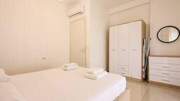 House, Smoking | 2 bedrooms