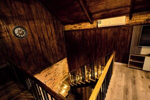 Interior - Premier Cabins  (Accra)