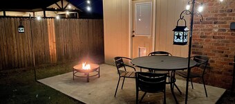 Furnished 3BR Near UMC and Covenant, All Utilities, King bed/65” TV/Games & More