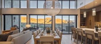 Luxury Moab Casita with Resort Pool, Hot Tub & Bunk Room