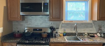Brilliant 3-bedroom bed & breakfast in charming Cleveland neighborhood